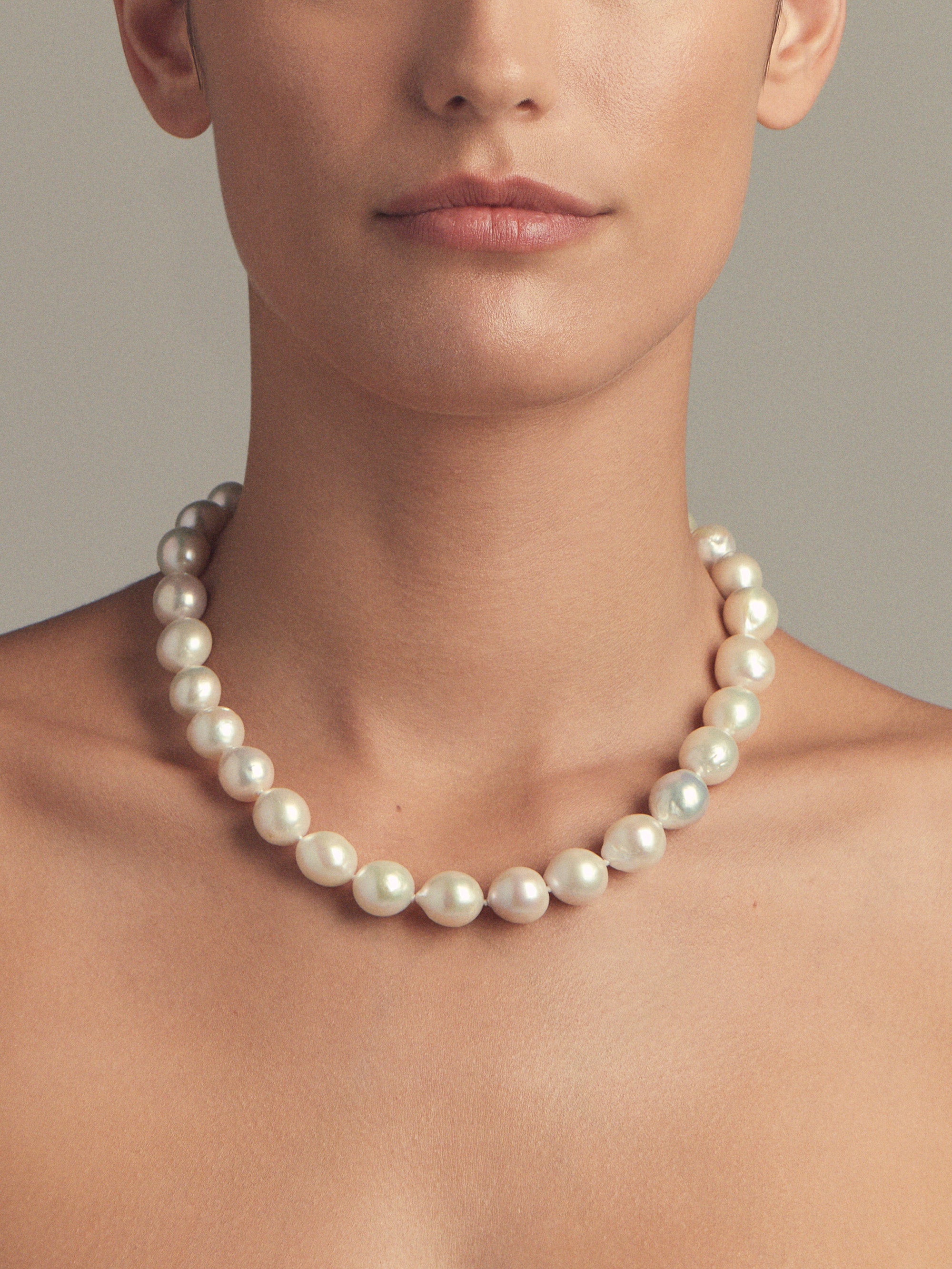STN12 Large Freshwater Pearl Necklace