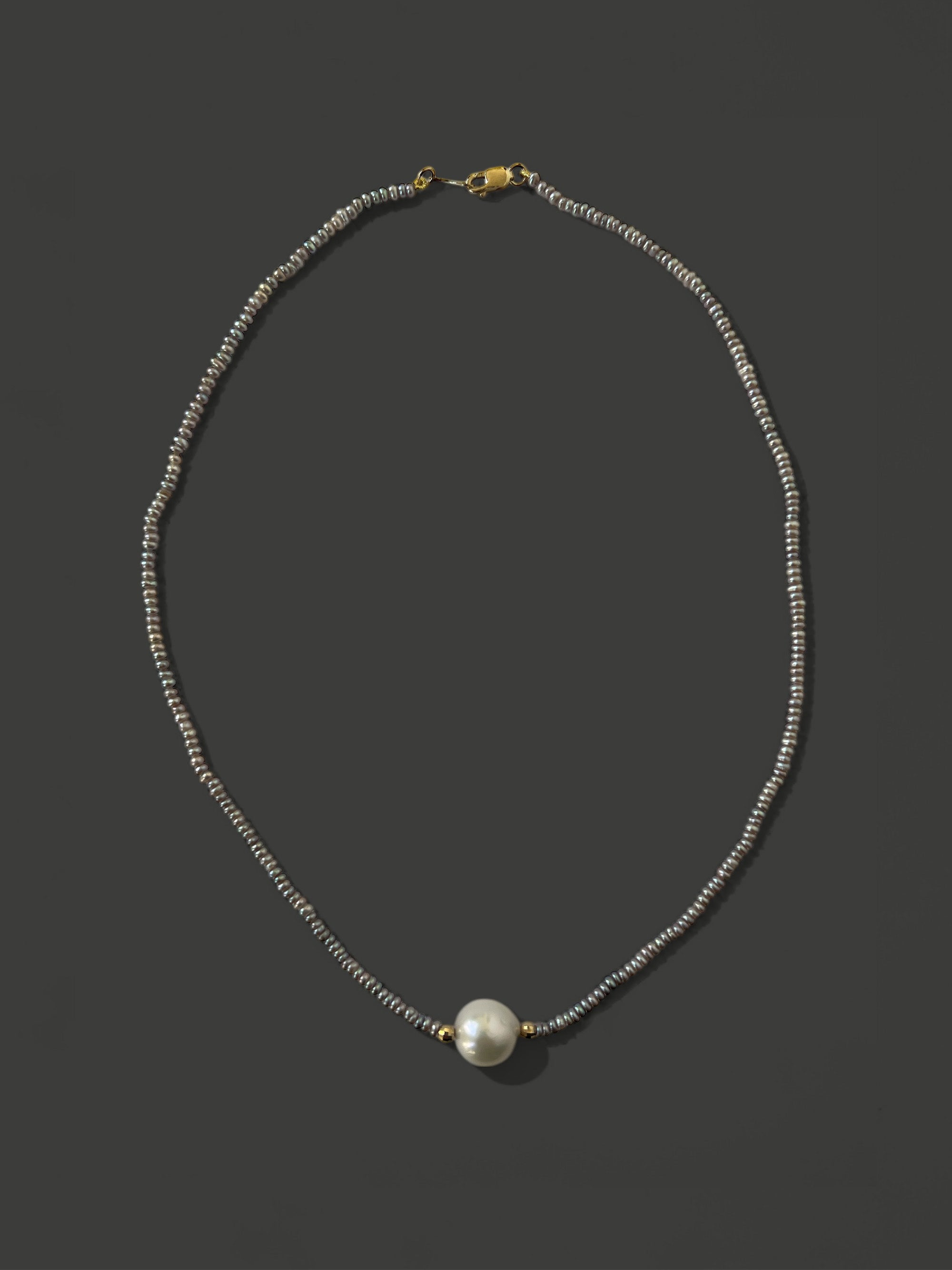 FN26 Grey Freshwater Pearls and White Baroque Freshwater Pearl Necklace