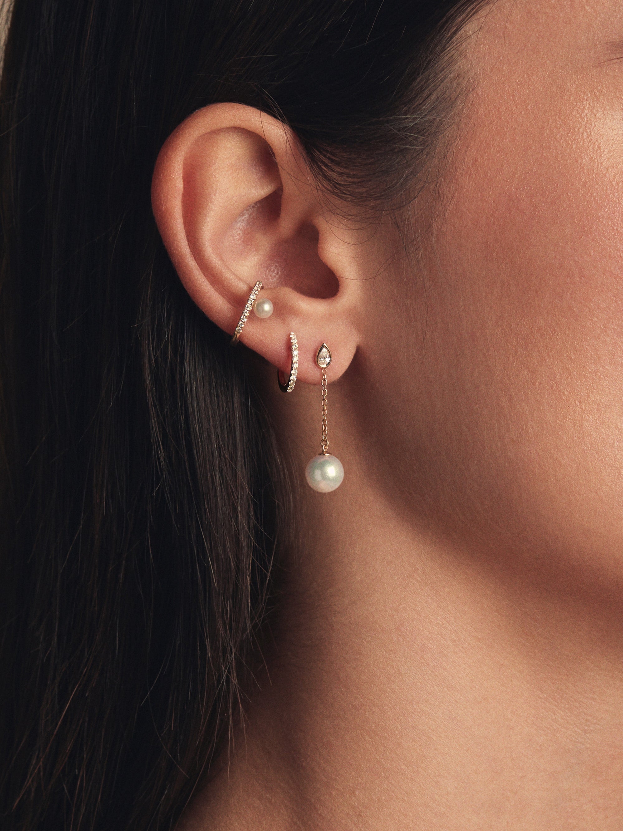 LE2 Sea of Beauty. Akoya Pearl and Pear sahped Diamond Drop Earrings