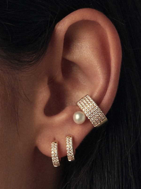 SBE341  Sea of Beauty.  Small Hoop Two Row Diamond Earrings