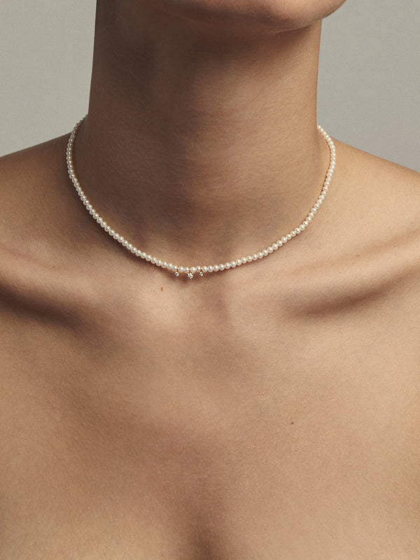 SBN206 Sea of Beauty. Pearl and Three Diamond Necklace