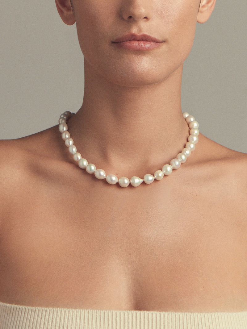 Medium Freshwater Pearl Necklace ST11