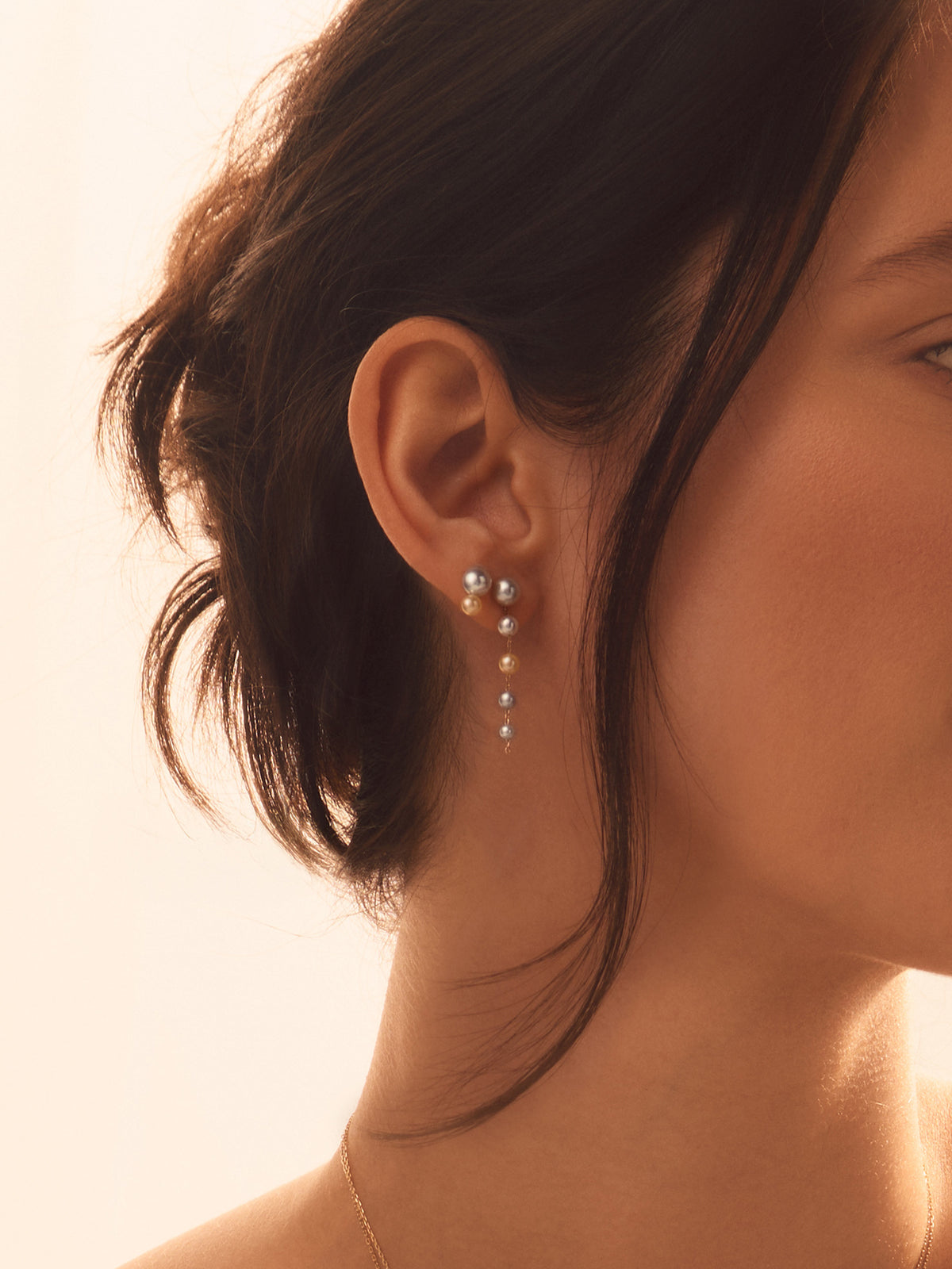 14kt Gold White Grey and Gold Cascading Short Akoya Pearl Earring