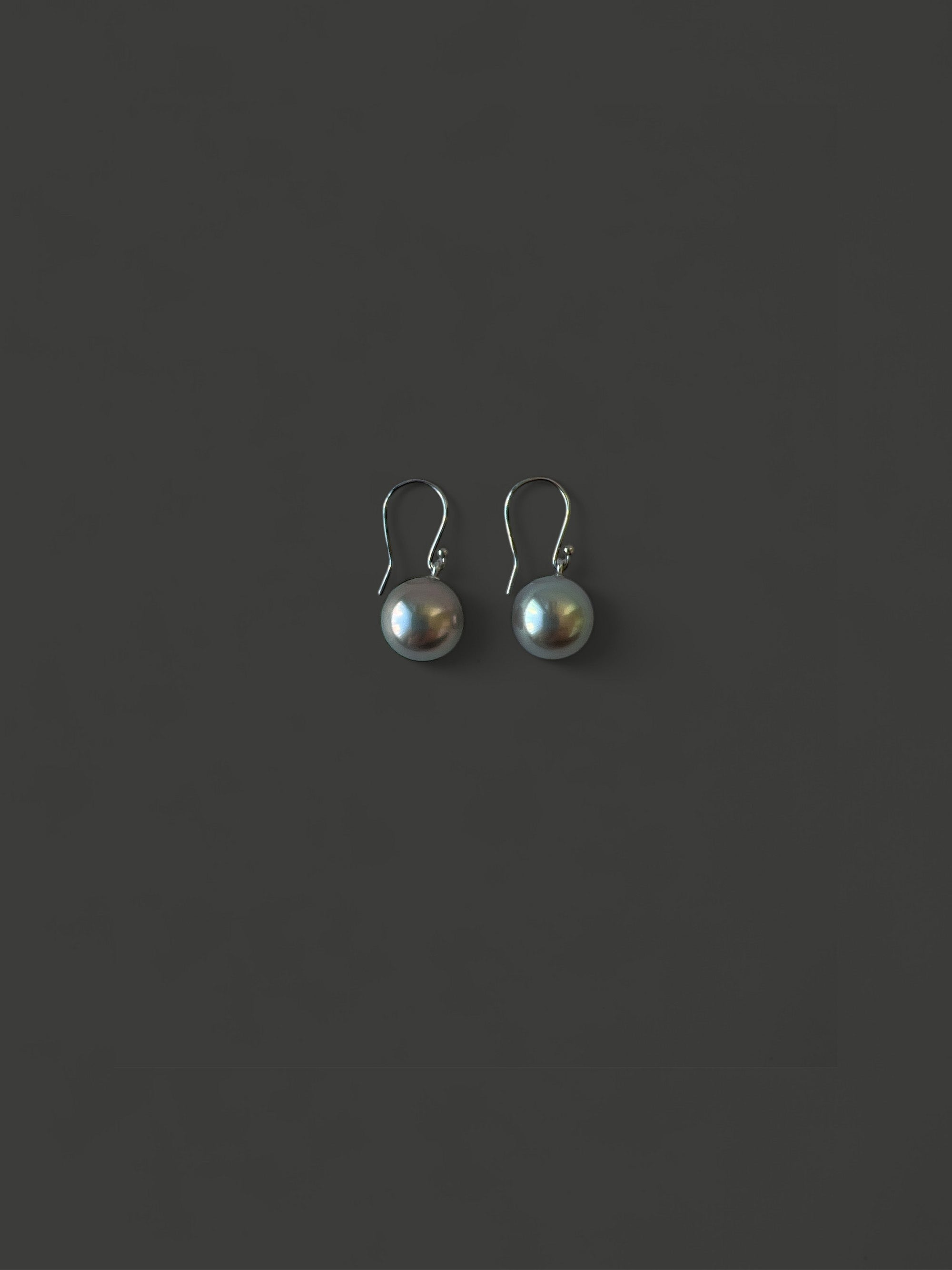 FE5 Grey Tahitian Pearl White Gold Earrings