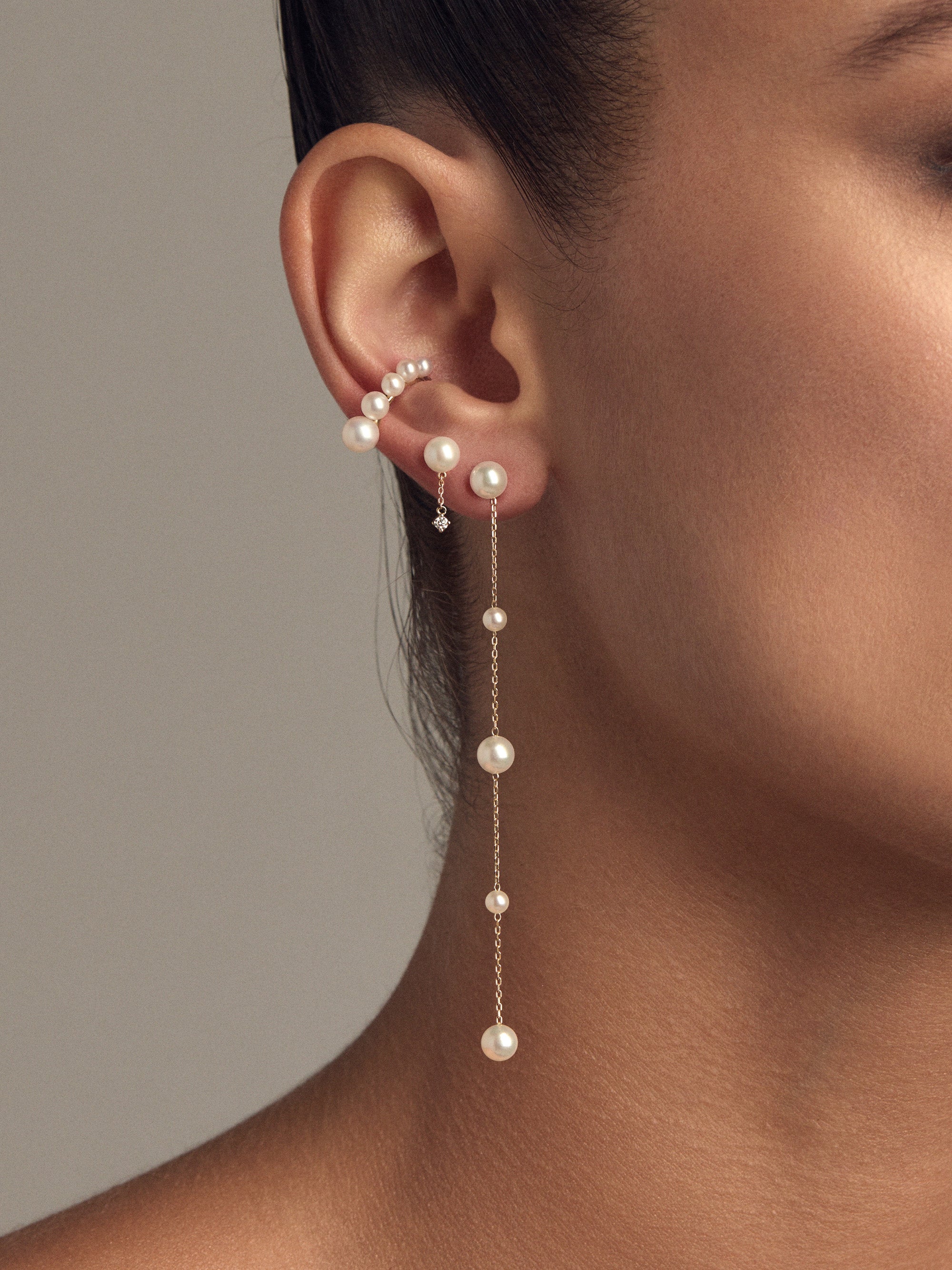 SBE428 Sea of Beauty. Floating Multi Pearl Earring