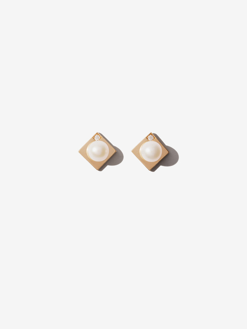 SBE398 Sea of Beauty. Square Pearl and Diamond Studs