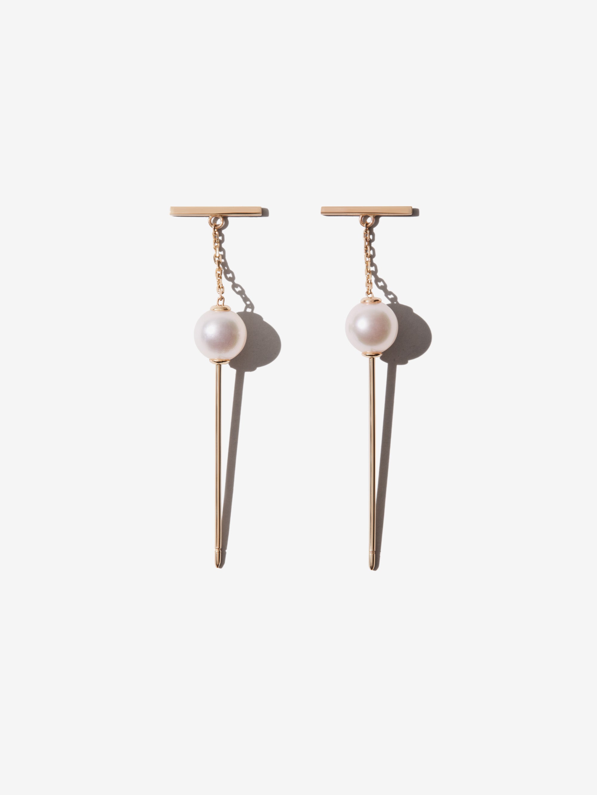 SBE401 Sea of Beauty. Sliding Pearl and Bar Earring