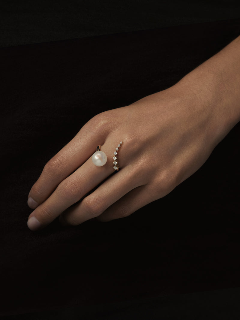 SBR104 Sea of Beauty. Pearl and Diamond Cascading Ring