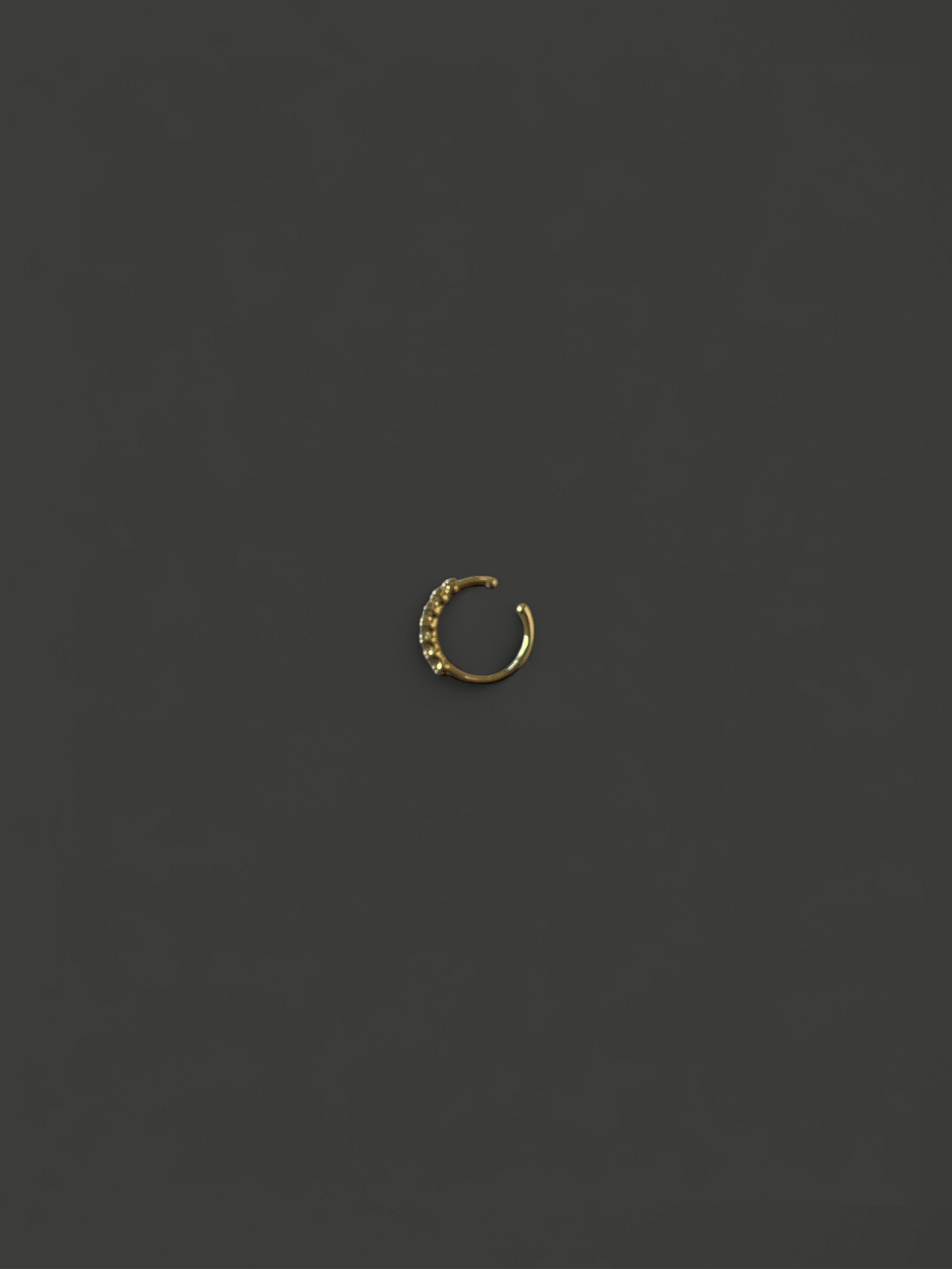 TR1082 Diamond Earcuff