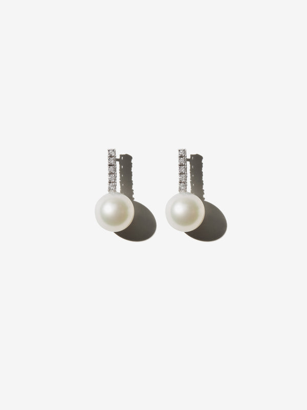Prive Collection. South Sea Pearl with Diamond Earrings PE1