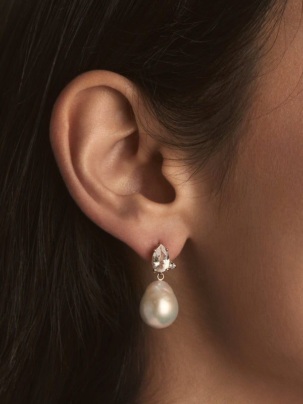 White Topaz with Diamond and Pearl Earings SBE294