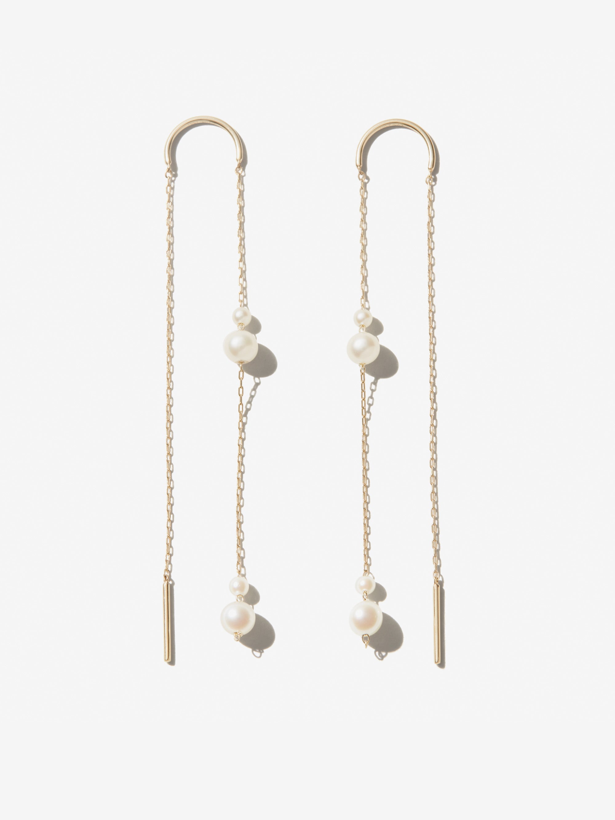 SBE322 Sea of Beauty.  Kissing Double Pearl Long Threader Earrings