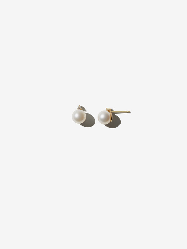 Sea of Beauty Essentials. Large Diamond and Pearl Studs SBE368