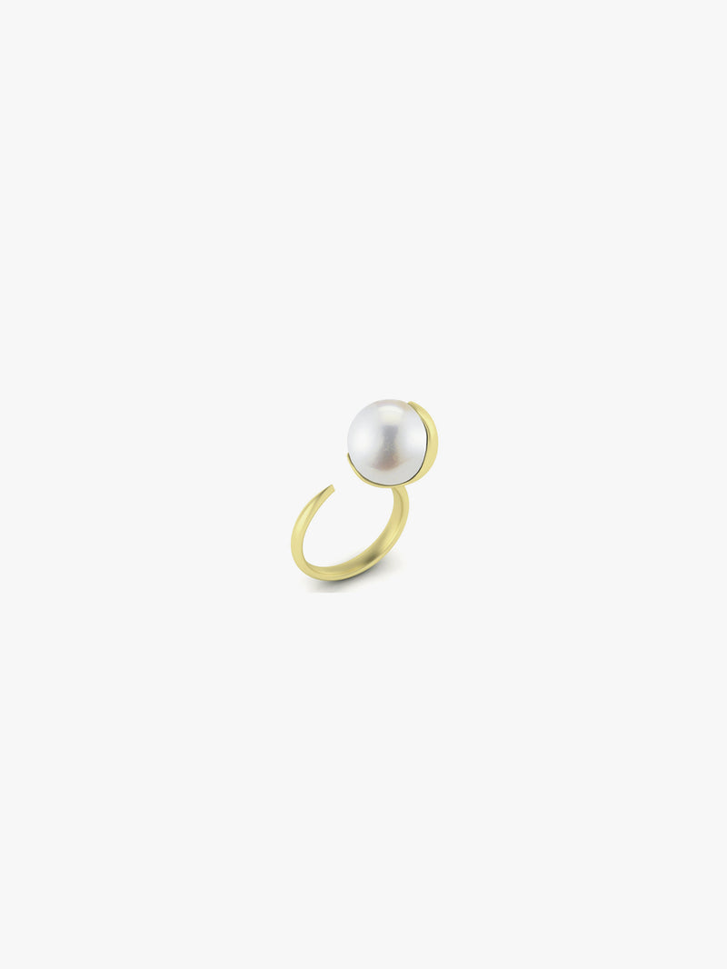 Fluid Gold Large Pearl Ring SBR56W