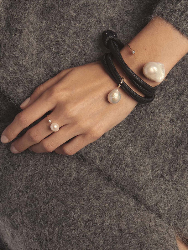 Large Pearl Leather Necklace/Bracelet X2H